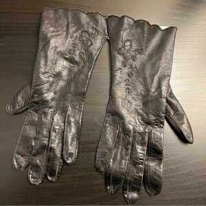 Elegant Black Leather Gloves
